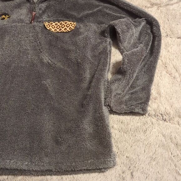 Women's Pressbox Gray IA Hawkeyes Shaggy Super Plush Fleece Quarter-Zip Jacket - Picture 6 of 8